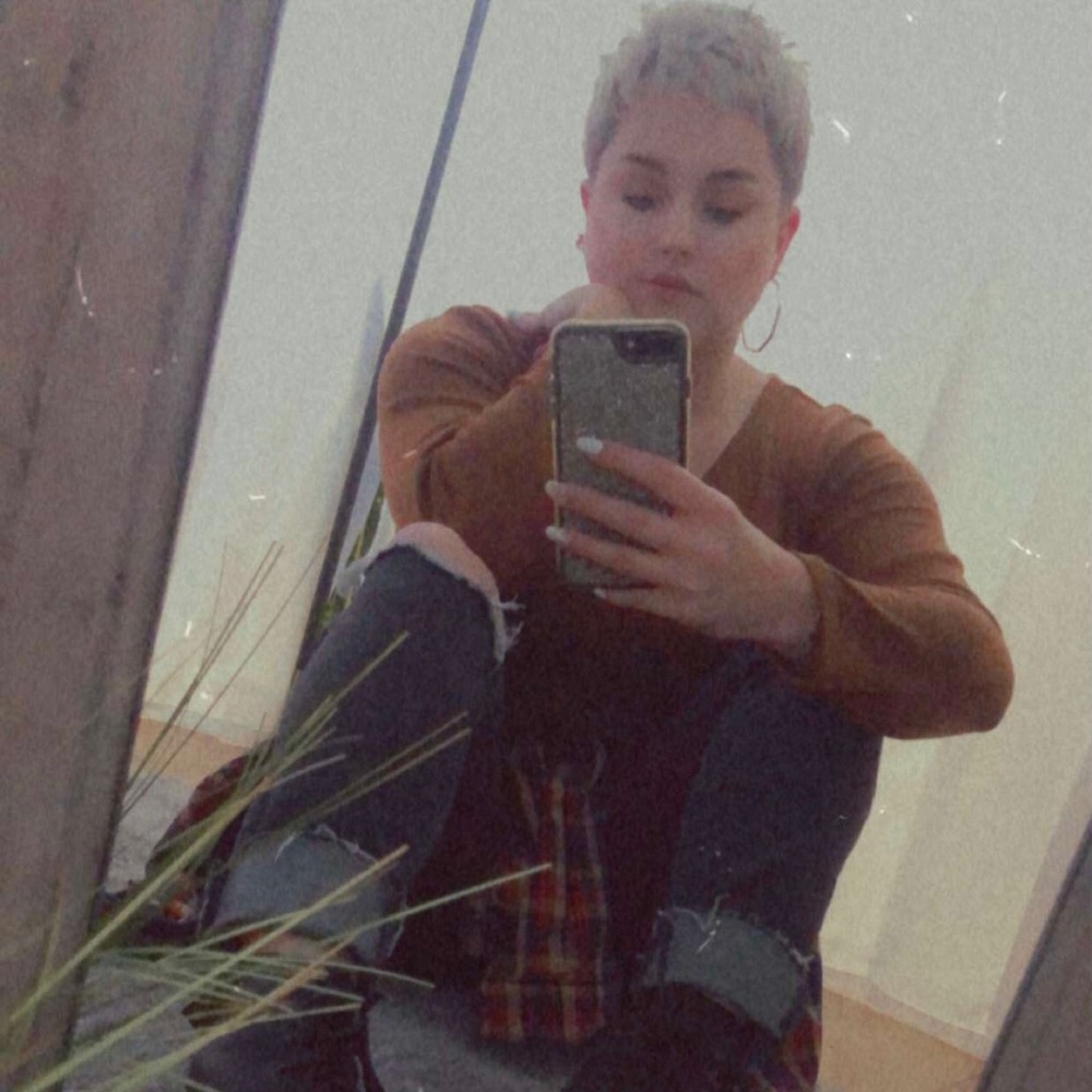 Meet your Posher, Ashley